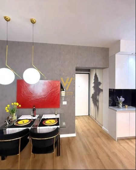 Tirane, shitet apartament 1+1+Ballkon Kati 6, 76 m² 189.000 € (21 DHJETORI)