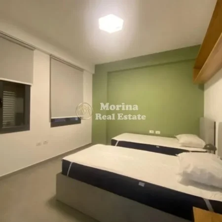 Tirane, jepet me qera apartament 2+1 Kati 3, 80 m² 700 € (Komuna e Parisit)