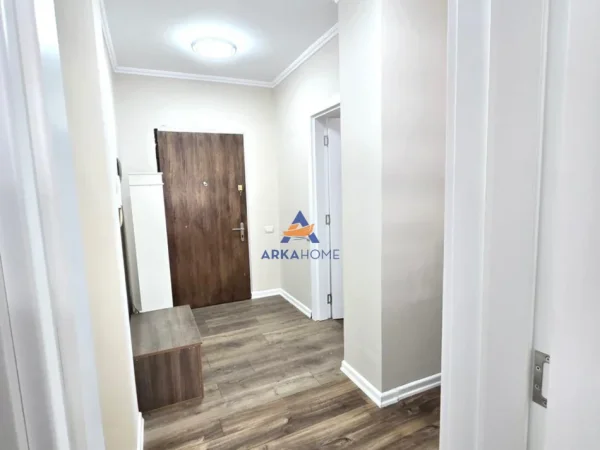 Tirane, jepet me qera apartament 2+1 Kati 6, 85 m² 800 €