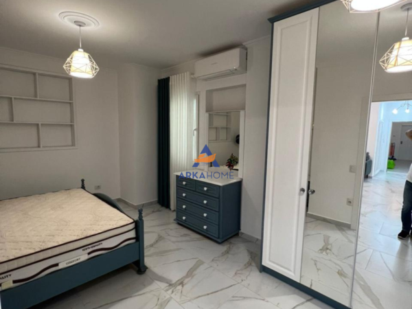 Tirane, jepet me qera apartament 2+1+Ballkon , 105 m² 1.200 € 