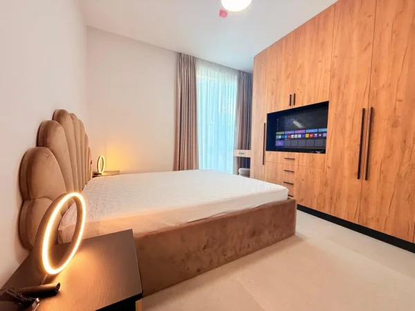 Tirane, jepet me qera apartament 2+1+Ballkon , 95 m² 700 € (Rezidenca Forest, pranë Liqenit të Thatë)