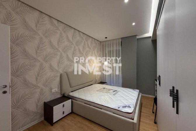 Tirane, jepet me qera apartament 2+1 Kati 7, 105 m² 1.100 € (Rruga e Dibres)