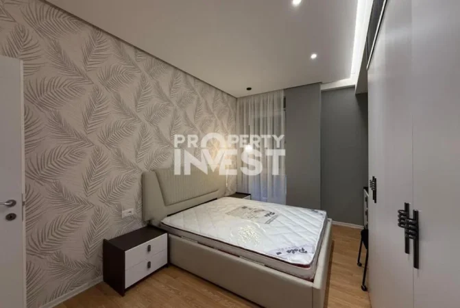 Tirane, jepet me qera apartament 2+1 Kati 7, 105 m² 1.100 € (Rruga e Dibres)