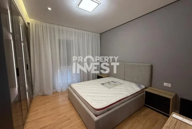Tirane, jepet me qera apartament 2+1 Kati 7, 105 m² 1.100 € (Rruga e Dibres)