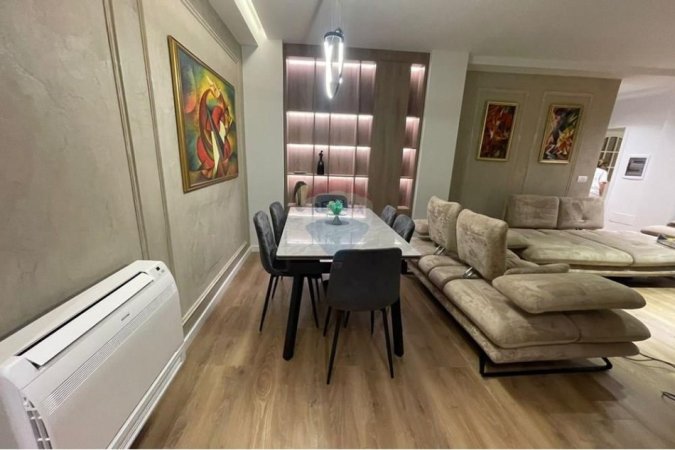 Tirane, jepet me qera apartament 3+1+Aneks+Ballkon Kati 3, 115 m² 1.300 € (Rruga Mujo Ulqinaku)