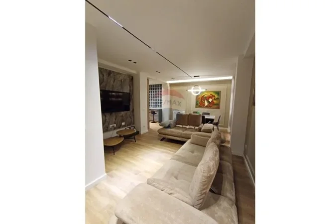 Tirane, jepet me qera apartament 3+1+Aneks+Ballkon Kati 3, 115 m² 1.300 € (Rruga Mujo Ulqinaku)