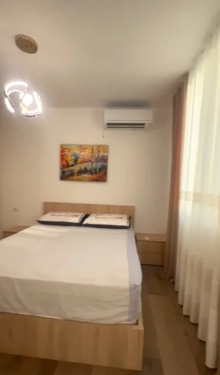 Shqiperi, jepet me qera garsonier 1+1 Kati 9, 30 m² 500 € (Rruga e Kosovareve)