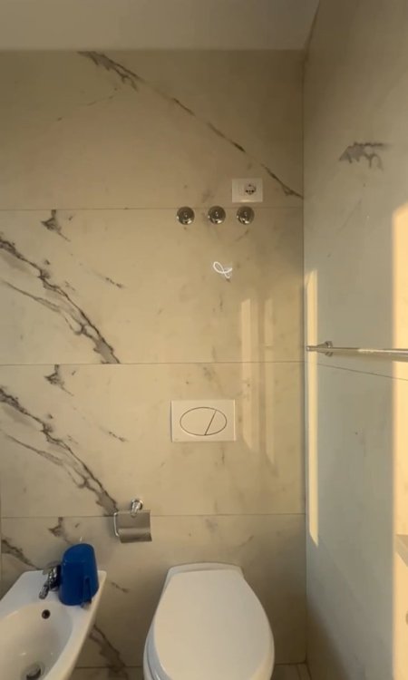 Shqiperi, jepet me qera garsonier 1+1 Kati 9, 30 m² 500 € (Rruga e Kosovareve)