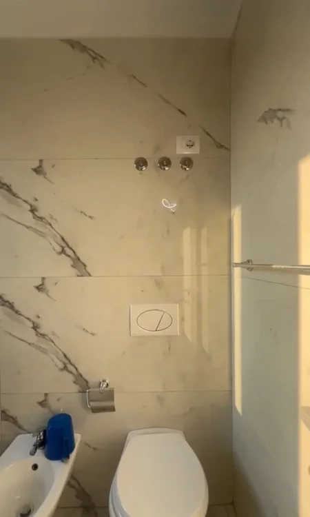 Shqiperi, jepet me qera garsonier 1+1 Kati 9, 30 m² 500 € (Rruga e Kosovareve)