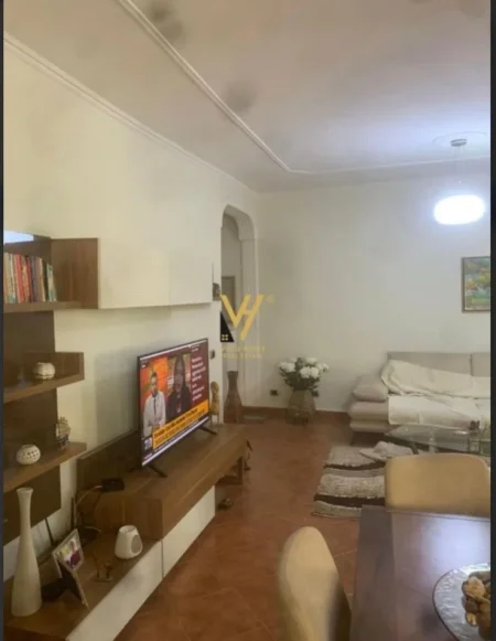Tirane, shitet apartament 2+1+Ballkon Kati 6, 92 m² 206.000 € (KOMUNA E PARISIT)
