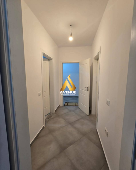 Tirane, jepet me qera apartament 1+1+Ballkon Kati 7, 80 m² 350 € (Astir)