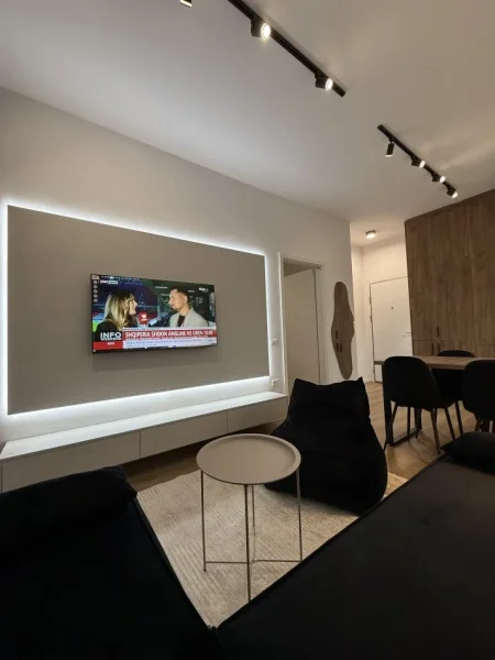 Tirane, jepet me qera apartament 1+1+Aneks+Ballkon Kati 5, 530 € (ali demi)