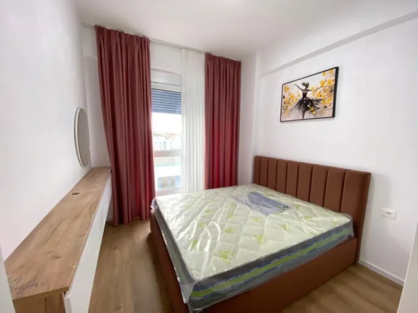 Tirane, jepet me qera apartament 1+1 Kati 3, 50 m² 360 € (Rezidenca Oxa , Tiranë)