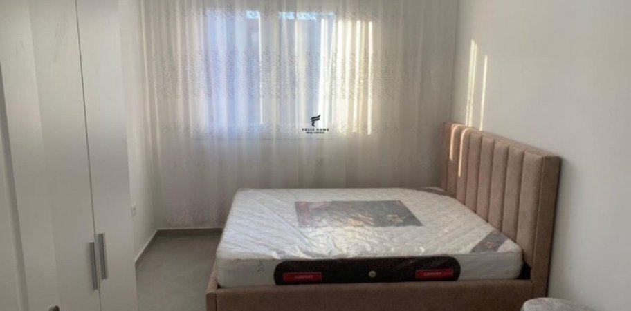 Tirane, jepet me qera apartament 1+1 Kati 8, 70 m² 450 € (ASTIR)