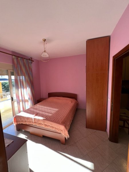 Durres, jepet me qera 1+1+Ballkon Kati 5, 70 m² 250 € (Shkembi kavajes)