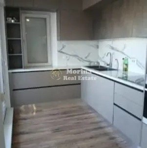 Tirane, jepet me qera apartament 1+1 Kati 9, 60 m² 700 € (21 Dhjetori)