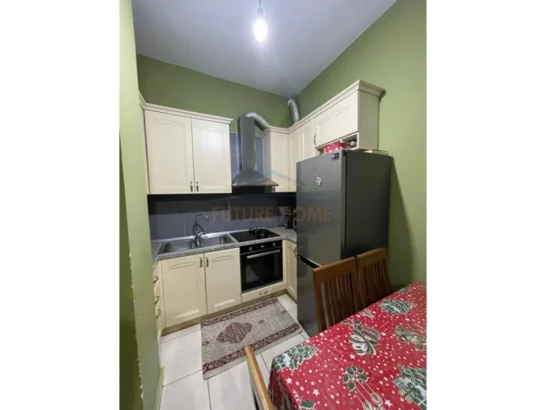 Tirane, shitet apartament 1+1 Kati 1, 72 m² 115.000 € (UNAZA E RE)