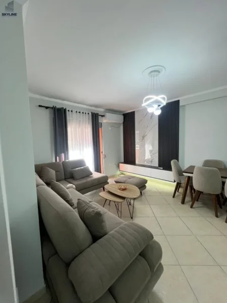 Tirane, jepet me qera apartament 2+1 Kati 4, 97 m² 600 € (Astir)