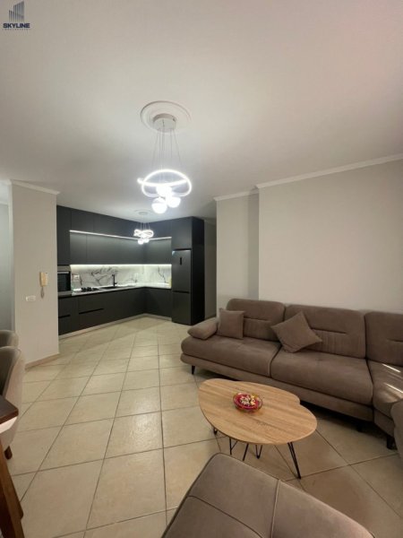 Tirane, jepet me qera apartament 2+1 Kati 4, 97 m² 600 € (Astir)