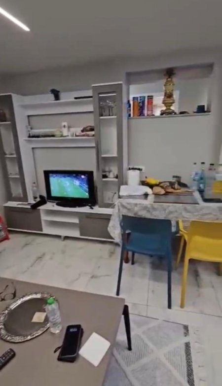 Tirane, jepet me qera apartament 1+1 Kati 1, 68 m² 550 € 