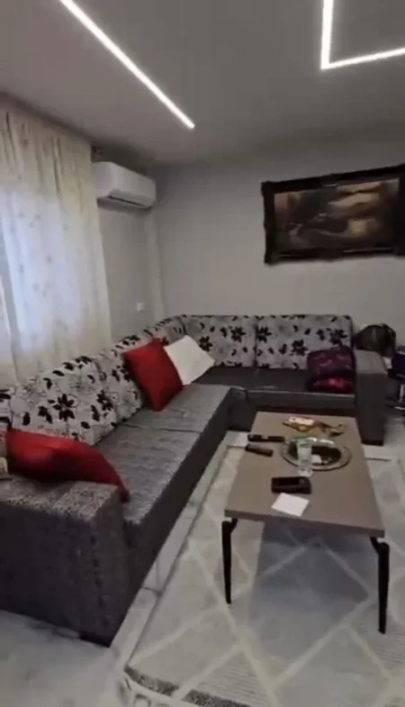 Tirane, jepet me qera apartament 1+1 Kati 1, 68 m² 550 € 