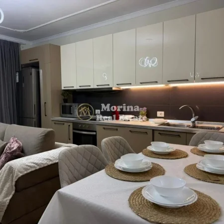 Tirane, jepet me qera apartament 3+1 Kati 3, 100 m² 1.200 € (Stadiumi Dinamo)