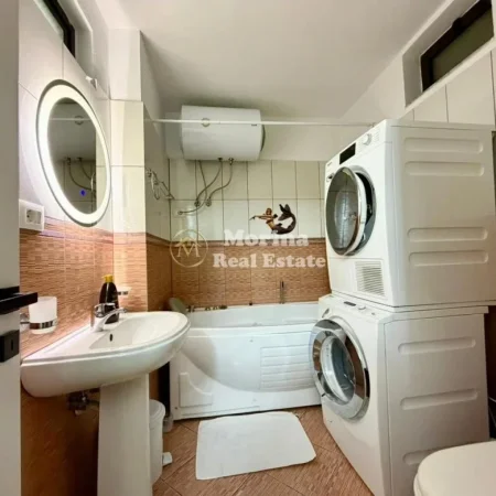 Tirane, jepet me qera apartament 3+1 Kati 3, 100 m² 1.200 € (Stadiumi Dinamo)