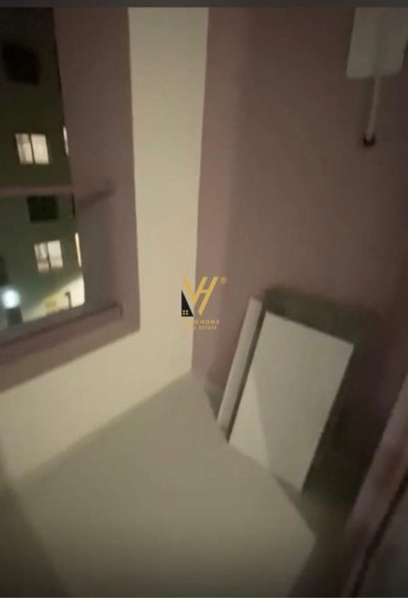 Tirane, jepet me qera apartament 1+1+Ballkon Kati 4, 48 m² 450 € (ALI DEMI)