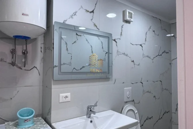 Tirane, shitet apartament 2+1+Ballkon Kati 5, 64 m² 139.000 € (Rruga Don Bosko)