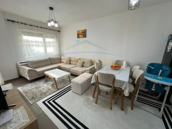 Tirane, shitet apartament 2+1 , 92 m² 140.000 € 