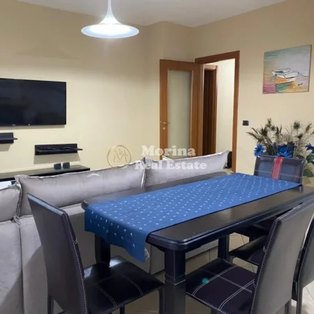 Tirane, jepet me qera apartament 2+1 Kati 10, 103 m² 900 € (9 Kateshet)