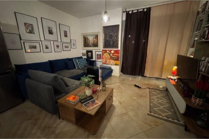 Tirane, shitet apartament 1+1 Kati 5, 74 m² 178.000 € (Rruga Robert Shvarc, Tiranë(ID: 530291027-2035)