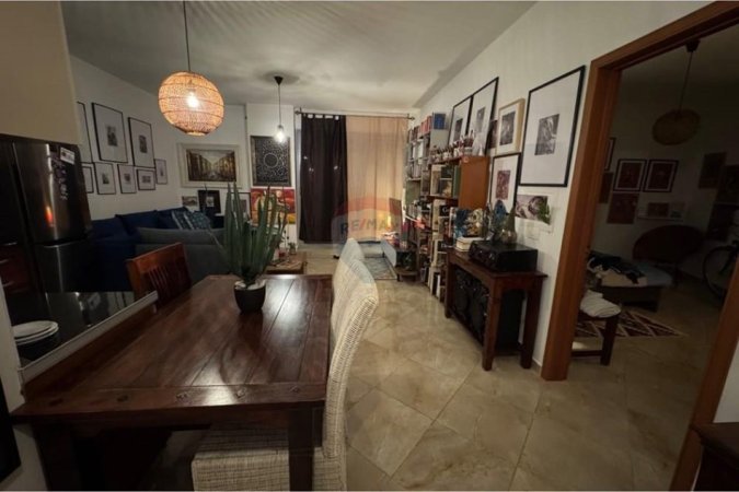 Tirane, shitet apartament 1+1 Kati 5, 74 m² 178.000 € (Rruga Robert Shvarc, Tiranë(ID: 530291027-2035)