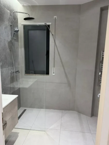 Tirane, jepet me qera apartament 2+1 Kati 6, 128 m² 1.000 € (Astir , Residenca Oasis)