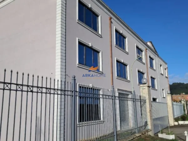 Tirane, jepet me qera ambjent biznesi Kati 0, 1.280 m² 13.000 € 