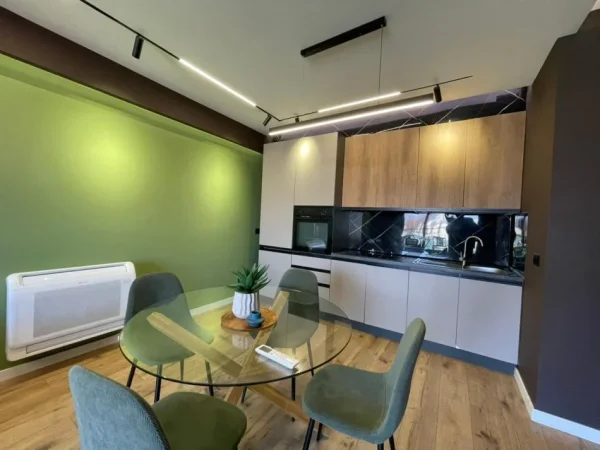 Tirane, jepet me qera apartament 2+1 Kati 9, 110 m² 1.300 € (Kompleksi Olimpik)