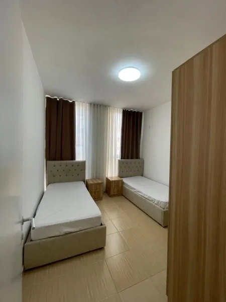 Tirane, jepet me qera apartament 2+1 Kati 2, 90 m² 650 € (Jordan Misja)