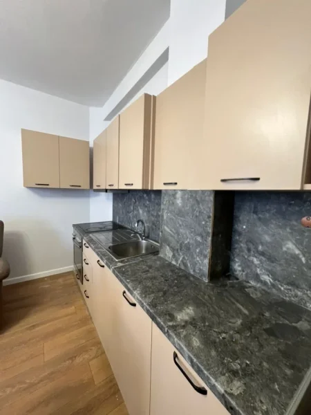 Tirane, shitet apartament 1+1 Kati 2, 64 m² 95.000 € (fresk)