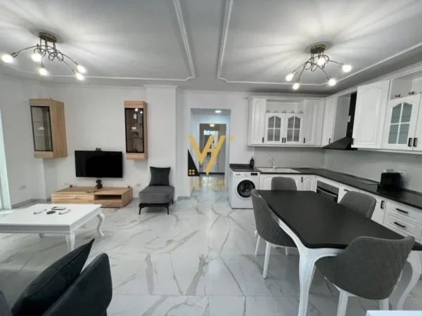 Tirane, jepet me qera apartament 2+1+Ballkon Kati 4, 105 m² 1.200 € (SHESHI WILLSON)