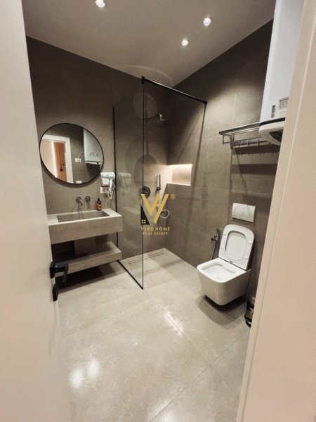 Tirane, jepet me qera 2 garsoniere Kati 2, 56 m² 1.500 € (QENDER)