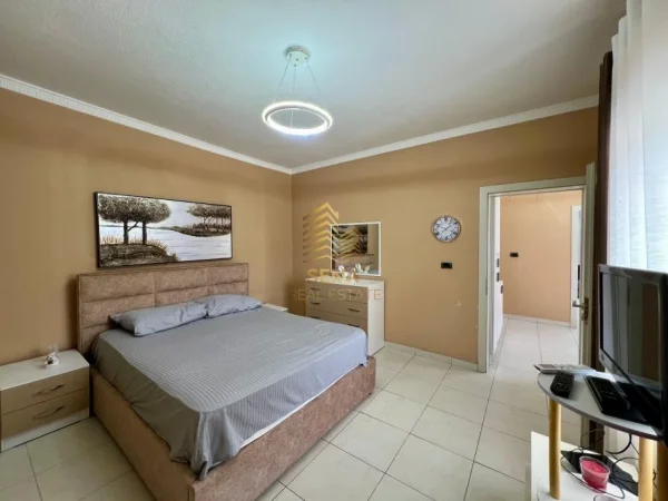 Tirane, shitet truall , 271 m² 315.000 € (Laprake)