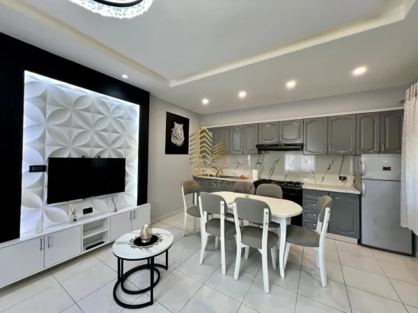 Tirane, shitet truall , 271 m² 315.000 € (Laprake)