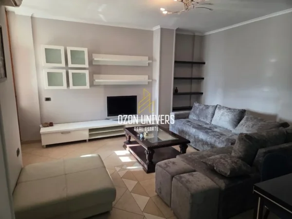 Tirane, jepet me qera apartament 2+1+Ballkon Kati 6, 100 m² 650 € (Selvia)