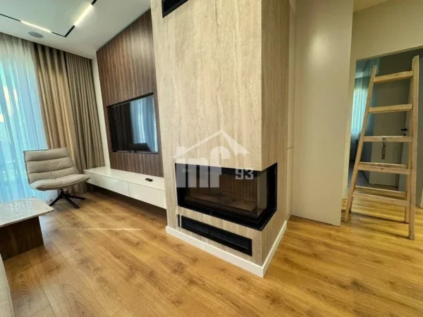 Tirane, jepet me qera apartament 2+1 Kati 0, 108 m² 2.100 € (“GREEN VALLEY” REZIDENCE, PËRBALLË LIQENIT ARTIFICIAL)