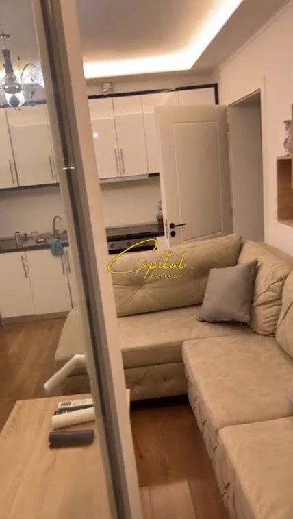 Tirane, jepet me qera apartament 2+1 Kati 3, 72 m² 500 € (RRUGA FERIT XHAJKO)