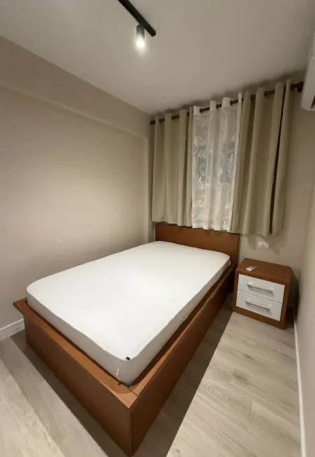 Tirane, jepet me qera apartament 2+1 Kati 1, 66 m² 600 € 