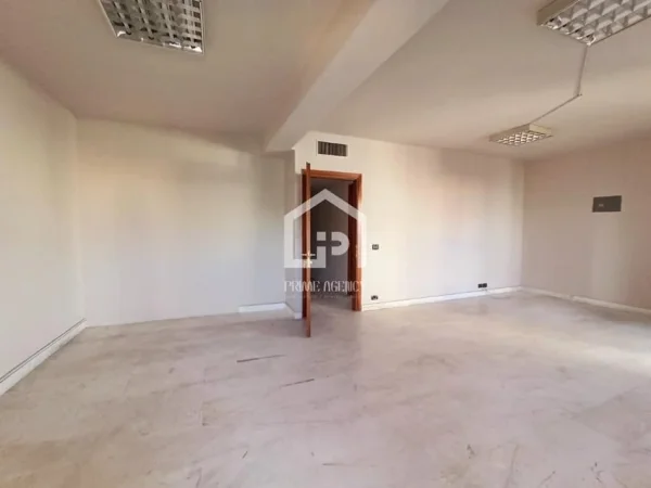 JEPET ME QERA : AMBJENT BIZNESI: /ZONA Qendër/ TORRE DRINI "