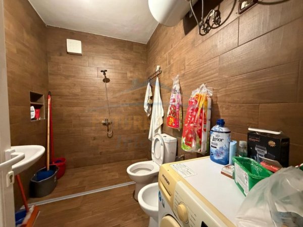 Tirane, shitet apartament 2+1 Kati 4, 106 m² 208.000 € (Tregu Eletrik)