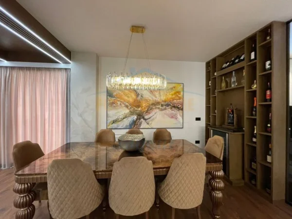 Tirane, jepet me qera apartament 3+1 Kati 0, 156 m² 4.500 € (Sofia Teg)