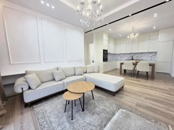 Tirane, jepet me qera apartament 2+1 Kati 8, 136 m² 2.000 € (rruga faik konica)